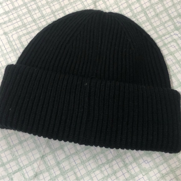 Women’s Prada Black Knitted Cap - Picture 4 of 4